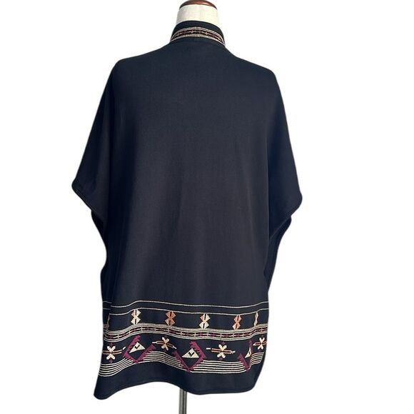 Lucky Brand Women’s One Size Aztec South Western Embroidered Black Poncho Vest - Picture 2 of 8